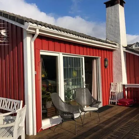 بيت للعطل Idyllic House&garden, Urban&quiet Area, Free Car Parking *